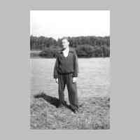 028-0134 Helmut Schweichler auf Genesungsurlaub im Jahre 1943.jpg